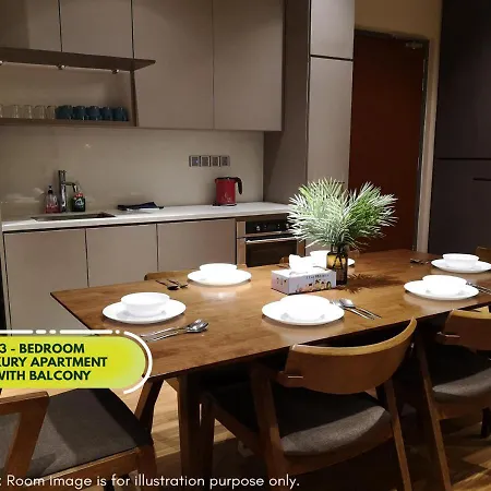 7Stonez Suites Geo38 Genting Highlands Exterior photo 3-bedroom apartment with balcony