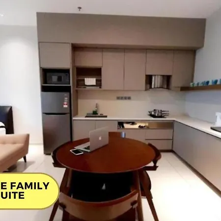 7Stonez Suites Geo38 Genting Highlands Exterior photo Deluxe Family Kitchen Suite